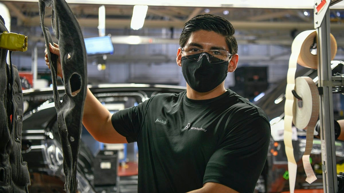 Alabama NewsCenter — Mercedes Adding Hundreds of Permanent Production Team Members in Alabama by Year’s End