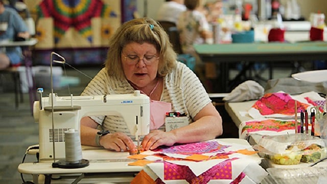 Alabama NewsCenter — Alabama quilters escape to Lay Lake for ‘Building Better Quilts 2021’