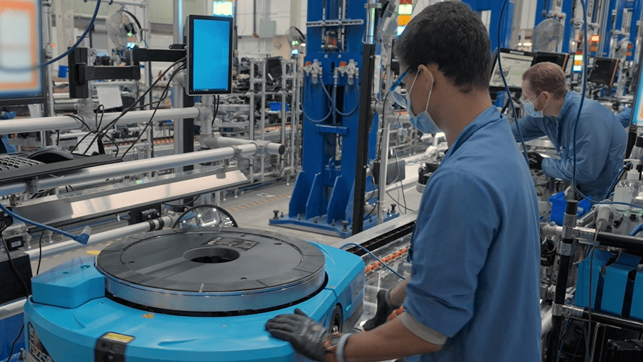 Alabama NewsCenter — Amazon expands Alabama investment with 4 new operational sites