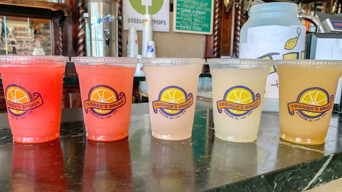 Alabama NewsCenter — Lemonade at Toomer’s Drugs in Auburn is on Alabama 100 Dishes list