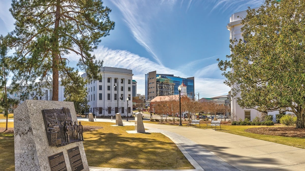 Alabama NewsCenter — History on display in sculpture at Alabama Bicentennial Park