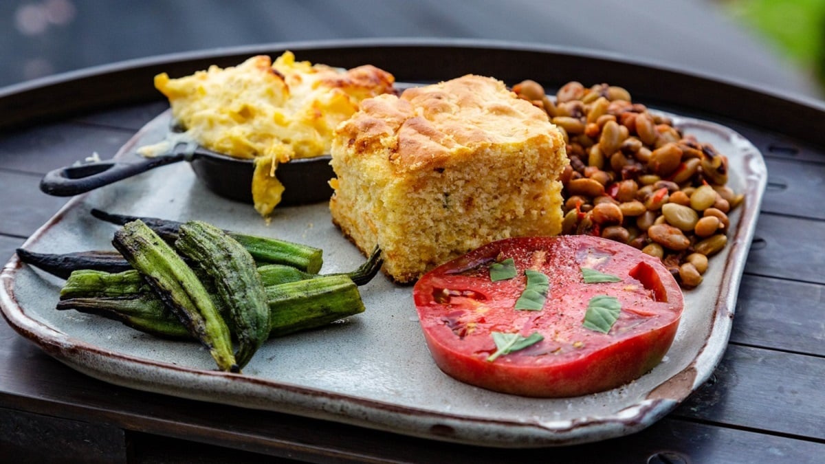 Alabama NewsCenter — SpringHouse Vegetable Plate stars as one of 100 Dishes to Eat in Alabama