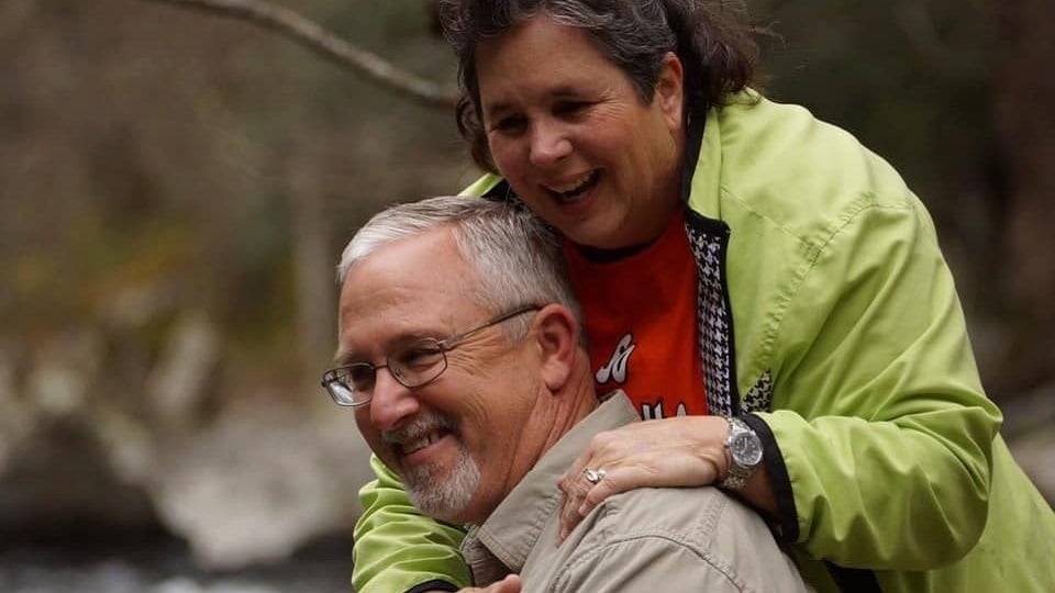 Alabama NewsCenter — After losing her husband to ALS, Leslie Gafford helps others with their bucket list vacations