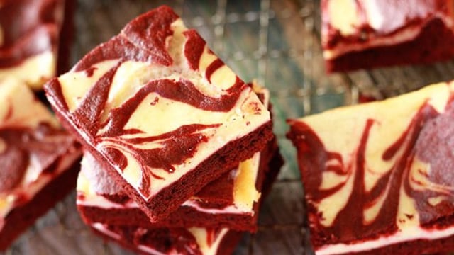 Alabama NewsCenter — Recipe: Red Velvet Cheesecake Brownies