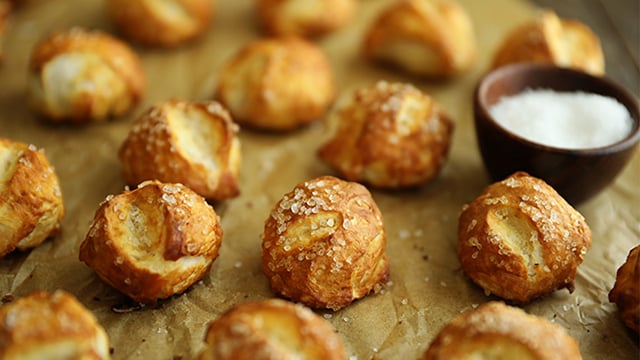 Alabama NewsCenter — Recipe: Canned Biscuit Pretzel Bites