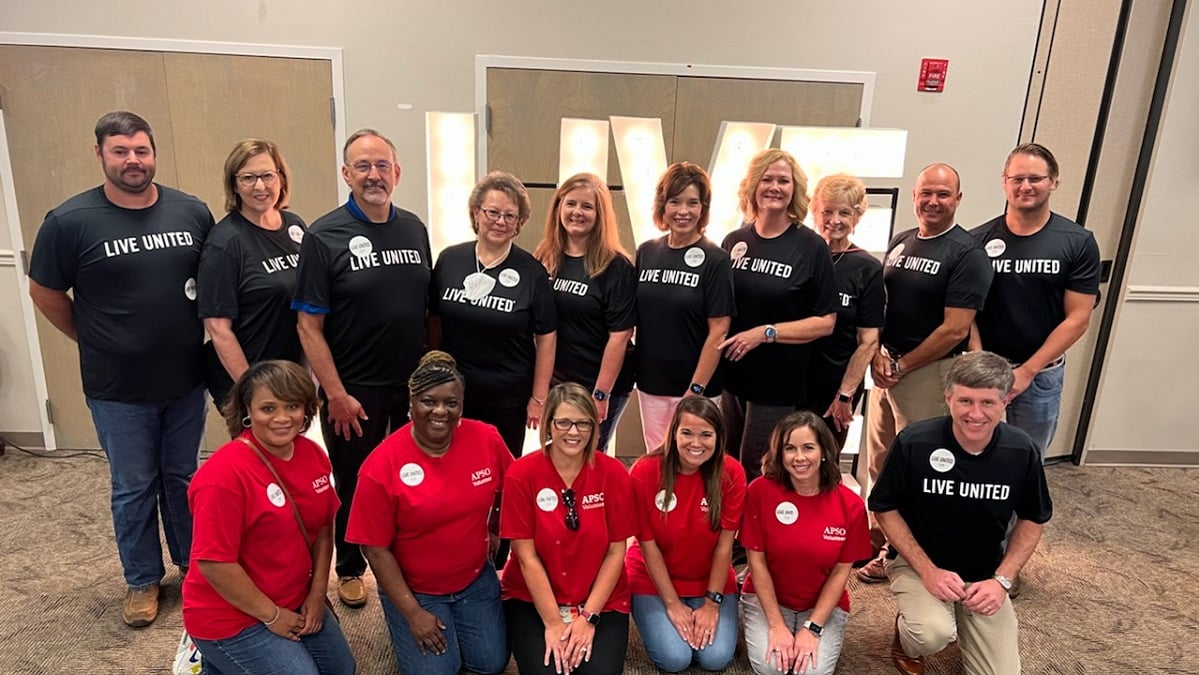 Alabama NewsCenter — Community volunteers, Alabama Power, help put food on the table for needy families in the Wiregrass
