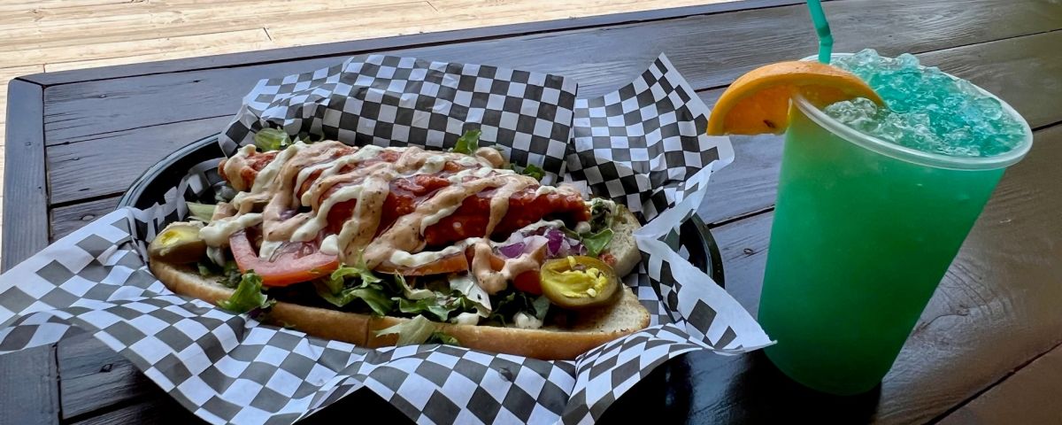 Alabama Newscenter — Good food, Neely Henry Lake vistas add to Current Market and Deli’s appeal