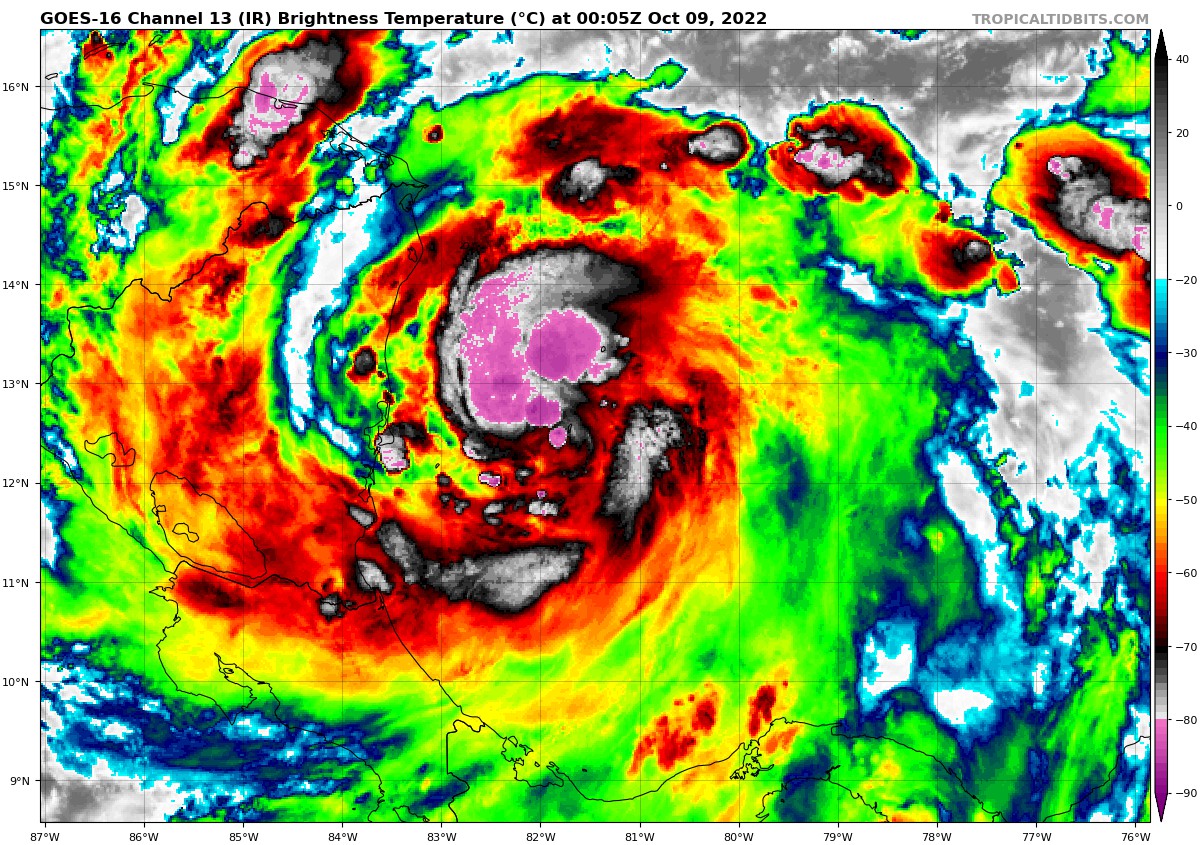 Julia Strengthens Into a Hurricane; Heading for the Coast of Nicaragua