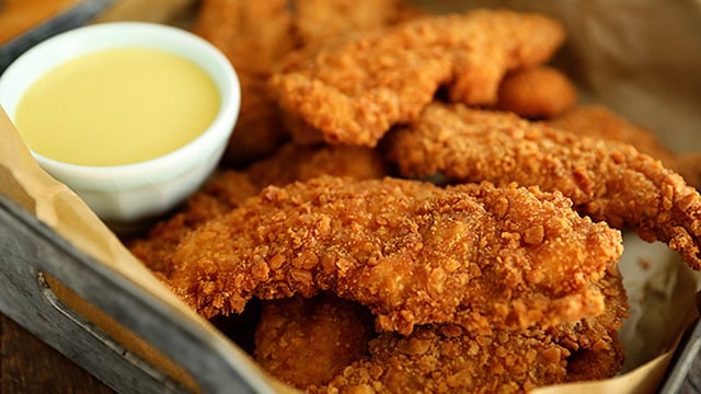 Alabama NewsCenter — Recipe: Saltine Crusted Chicken Tenders