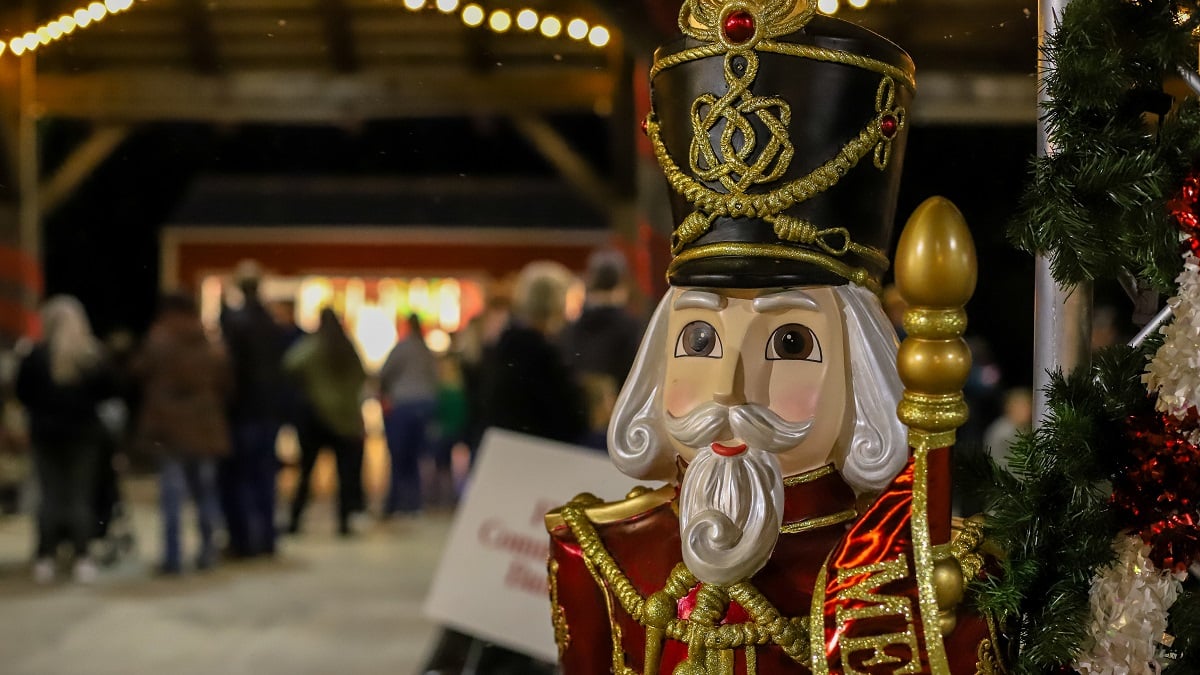 Alabama NewsCenter — 3 holiday markets to attend in Alabama this month