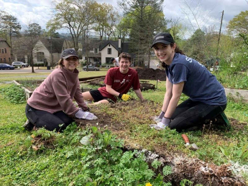 Alabama Power volunteers dig in to revitalize Homewood community garden