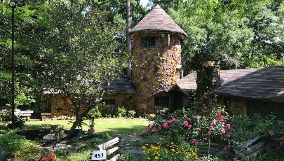 Check out 3 unusual Airbnbs in Alabama