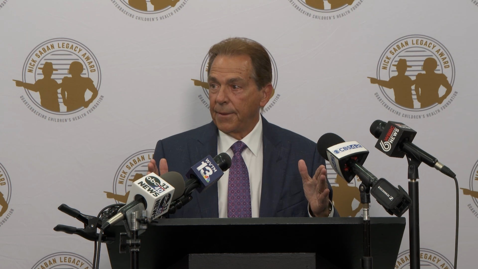 Pat Dye, David Cutcliffe honored in Alabama with Nick Saban Legacy Awards