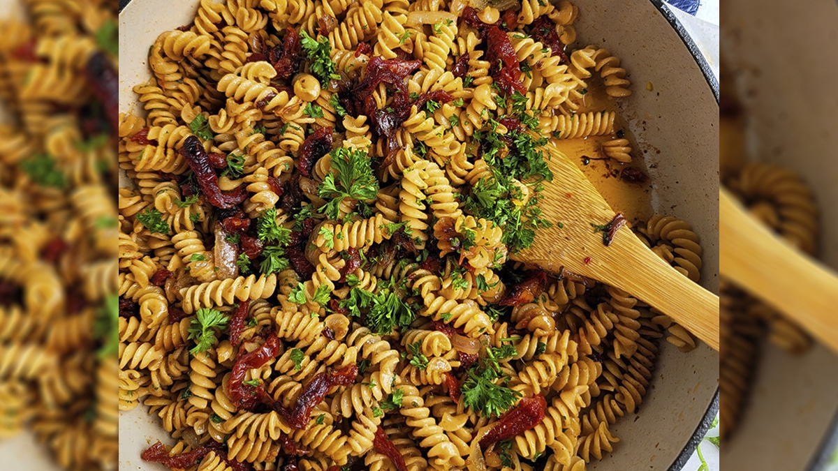 Recipe: Caramelized Onion & Sun-Dried Tomato Vegan Pasta