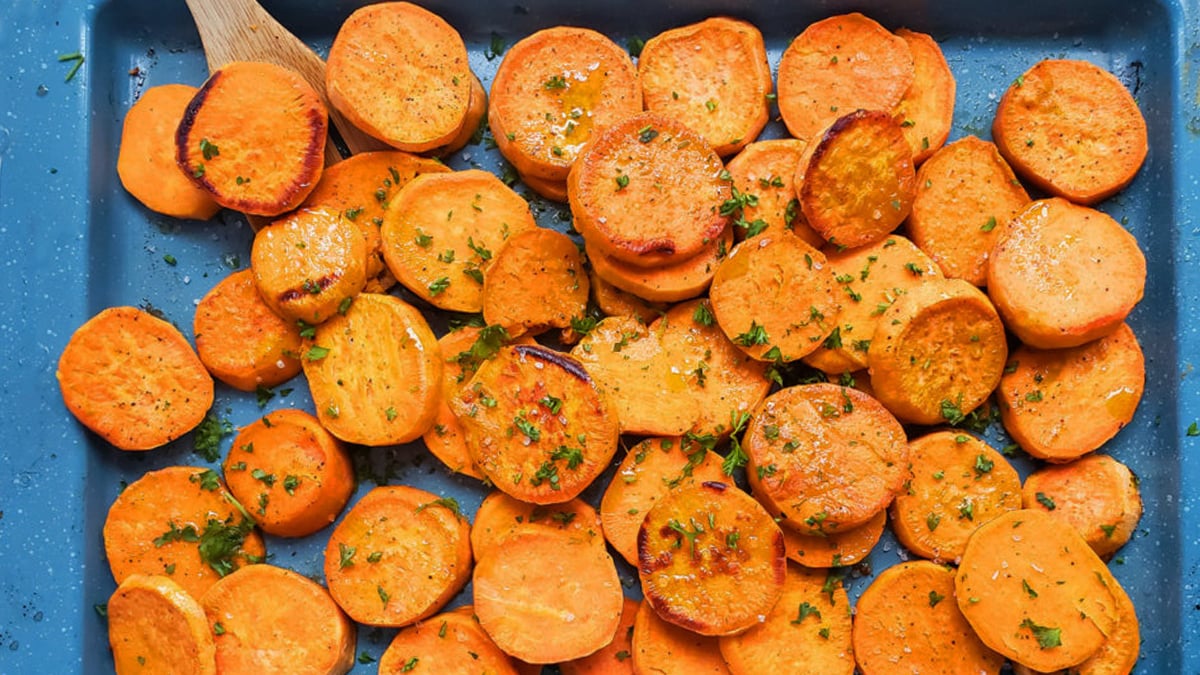 Recipe: Honey Herb Roasted Sweet Potatoes